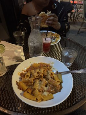 Stephanie's On Newbury by null