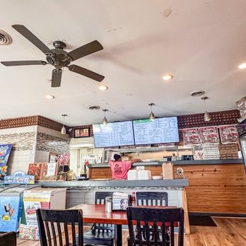 Pascali's Pizza Corner - Pizza Near Me - Mcleansville, North Carolina