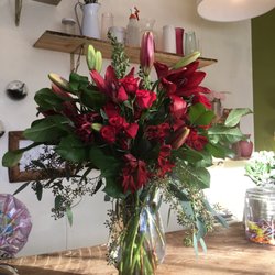 Damascus Rose Floral - Elegance