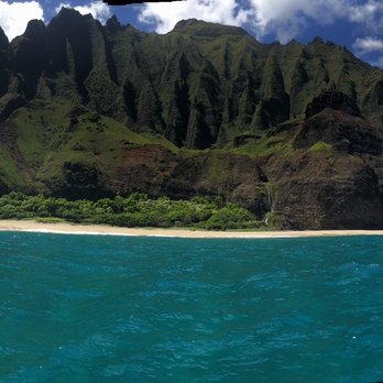 Na Pali Experience - Na Pali coast line - Boating Near Me - Kekaha, Hawaii