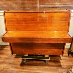 Family Movers - Upright Piano on 4 wheel dollie