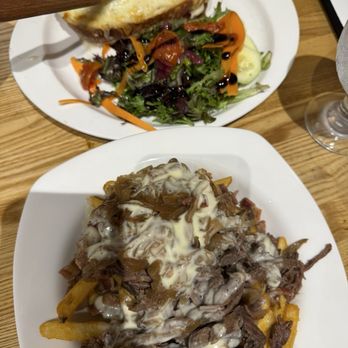 Cafe Le Reve - Poutine Bourguignon & Croque Monsieur - French Near Me - Riverside, California Cafe Le Reve - Poutine Bourguignon & Croque Monsieur - French Near Me - Riverside, California