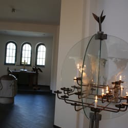 Johanneskirche - Rechtes Seitenschiff, Leuchter und Sakristei