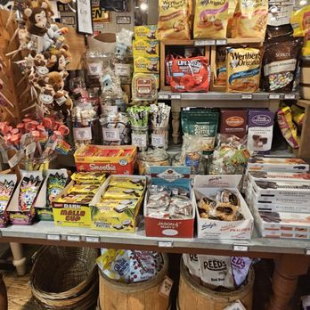 Cracker Barrel Old Country Store - Merchandise - Southern Near Me - Douglasville, Georgia
