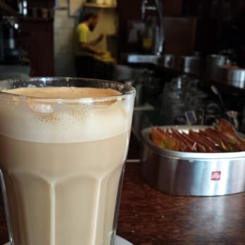 Café 4 Gatos - Cafeteria Near Me - Granada, GR