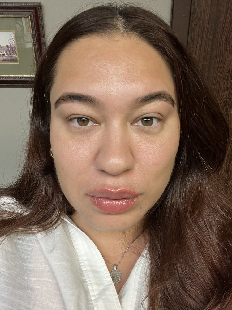 Divine Skin And Body Logo