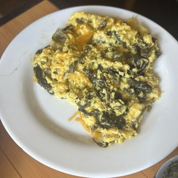 Toast! All Day Meeting Street - Scrambled Eggs with Spinach, Cheese, Green Pepper - Breakfast & Brunch Near Me - Charleston, South Carolina Toast! All Day Meeting Street - Scrambled Eggs with Spinach, Cheese, Green Pepper - Breakfast & Brunch Near Me - Charleston, South Carolina
