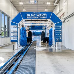Blue Wave Conditioner is designed to help loosen dirt and reach hard-to-clean areas, leaving your vehicle with a smoother, more refreshed.