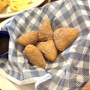 Cracker Barrel Old Country Store - Beignets Delicious - Breakfast & Brunch Near Me - Weatherford, Texas Cracker Barrel Old Country Store - Beignets Delicious - Breakfast & Brunch Near Me - Weatherford, Texas