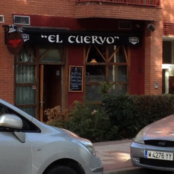 Cafetería El Cuervo - Pub El Cuervo Front View - Breakfast & Brunch Near Me - Madrid, M