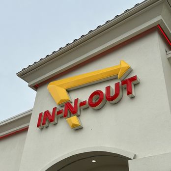 In-N-Out Burger - sign - Burgers Near Me - Keizer, Oregon In-N-Out Burger - sign - Burgers Near Me - Keizer, Oregon