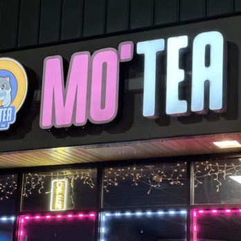 Mo'Tea & Banh Mi - Sign outside - Sandwiches Near Me - Naperville, Illinois