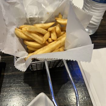 bb.q Chicken Highland Village - Baskets of fries - Chicken Wings Near Me - Austin, Texas bb.q Chicken Highland Village - Baskets of fries - Chicken Wings Near Me - Austin, Texas