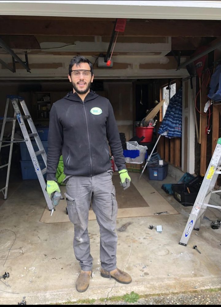 Orca Garage Door Repair Services - Garage Door Contractor in Sammamish, WA