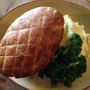 Kelvingrove Café - Beef and porter pie, mash and kale - Cocktail Bars Near Me - Glasgow, GLG