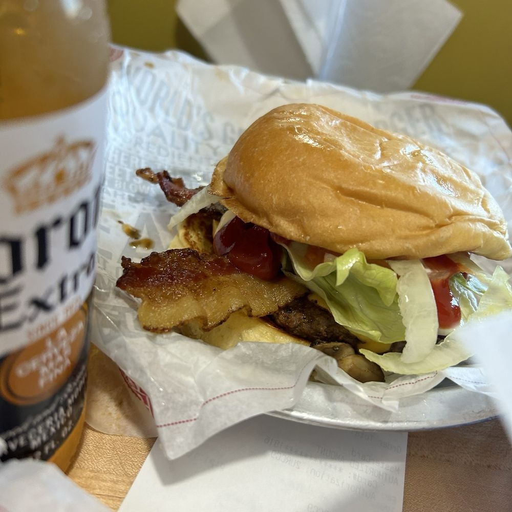 World's Greatest Hamburger World's Greatest Hamburger
