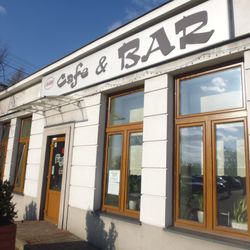 Cafe & Bar