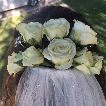 My Flowerspace.com - Mini spray roses from Mullen's flowers - Florists Near Me - San Bernardino, California