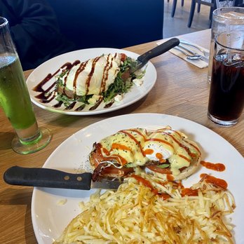 Broken Yolk Cafe - Eggs Benedict - Breakfast & Brunch Near Me - Santee, California