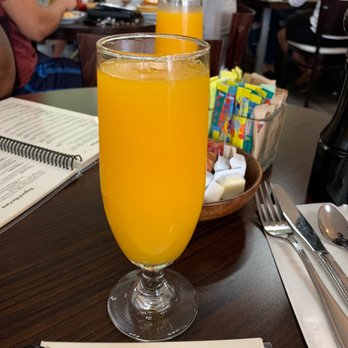 Lady C’s - Fancy Serving of OJ! - Breakfast & Brunch Near Me - Tarzana, California