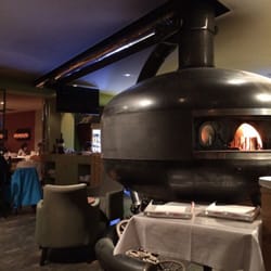 La Ruota - Der große offene Holzofen der es einem fast unmöglich macht, keine Lust auf Pizza zu bekommen.