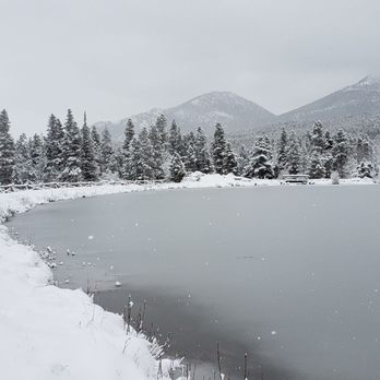 Estes Park Guided Tours - Sprague Lake - Bus Tours Near Me - Estes Park, Colorado