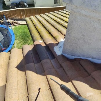 OMARS Window Cleaning and Pressure Washing - Getting rid of the green roof! - Pressure Washers Near Me - Tucson, Arizona OMARS Window Cleaning and Pressure Washing - Getting rid of the green roof! - Pressure Washers Near Me - Tucson, Arizona