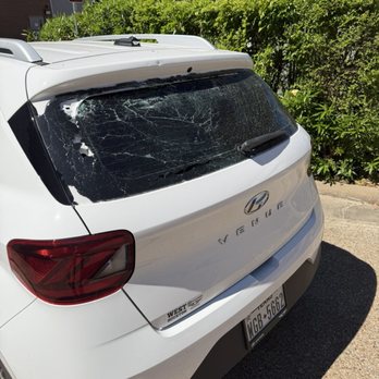 Cultus Auto Glass - Smashed Window - Auto Glass Services Near Me - Houston, Texas Cultus Auto Glass - Smashed Window - Auto Glass Services Near Me - Houston, Texas