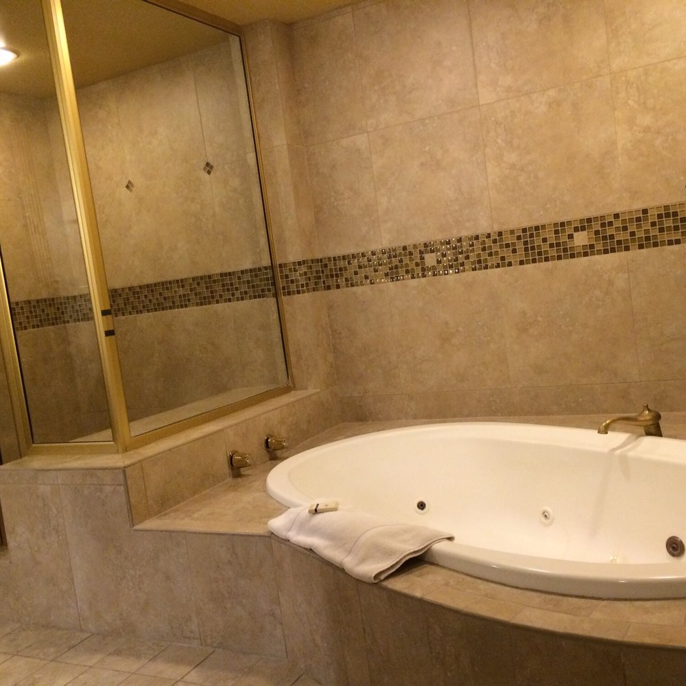 Saddleback Inn - Suite 28!!! - Hotels Near Me - Lake Arrowhead, California Saddleback Inn - Suite 28!!! - Hotels Near Me - Lake Arrowhead, California