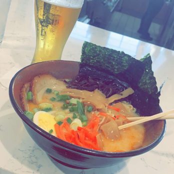 Leahi Market - Tonkatsu Ramen and 20oz Ramen - Cocktail Bars Near Me - Honolulu, Hawaii Leahi Market - Tonkatsu Ramen and 20oz Ramen - Cocktail Bars Near Me - Honolulu, Hawaii
