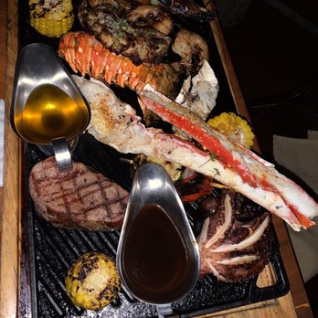 Fred's House - Neptune's platter - Seafood Near Me - Cancún, ROO Fred's House - Neptune's platter - Seafood Near Me - Cancún, ROO