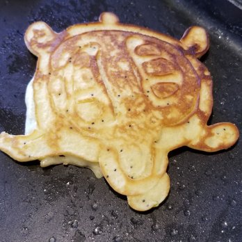Slappy Cakes - Sea turtle with lemon poppyseed batter - Breakfast & Brunch Near Me - Lahaina, Hawaii Slappy Cakes - Sea turtle with lemon poppyseed batter - Breakfast & Brunch Near Me - Lahaina, Hawaii
