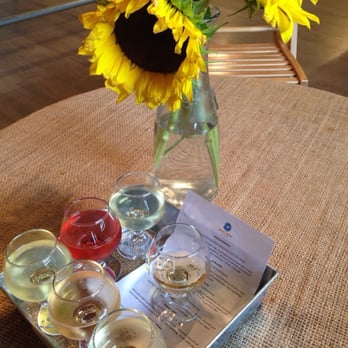Blue Bee Cider - Cute flight presentation! - Breweries Near Me - Richmond, Virginia Blue Bee Cider - Cute flight presentation! - Breweries Near Me - Richmond, Virginia
