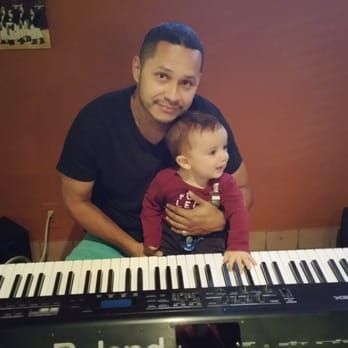 Los Gauchitos - This night they had a live piano player (not pictured LOL). Adult atmosphere, but kid friendly. :-) - Argentine Near Me - Miami, Florida