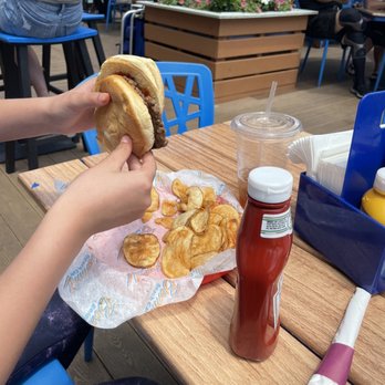 Bummz Beach Cafe - Kids hamburger dish - Cafes Near Me - Myrtle Beach, South Carolina