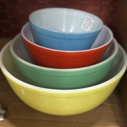 Treasures A-Z Antiques & Appraisals - Vintage Pyrex