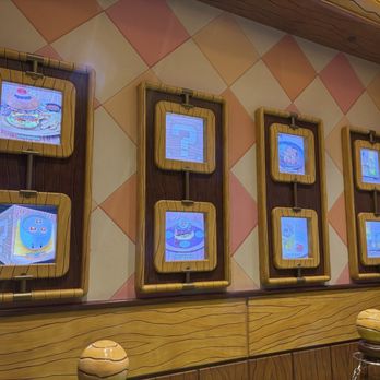 Toadstool Cafe - Cafes Near Me - Universal City, California