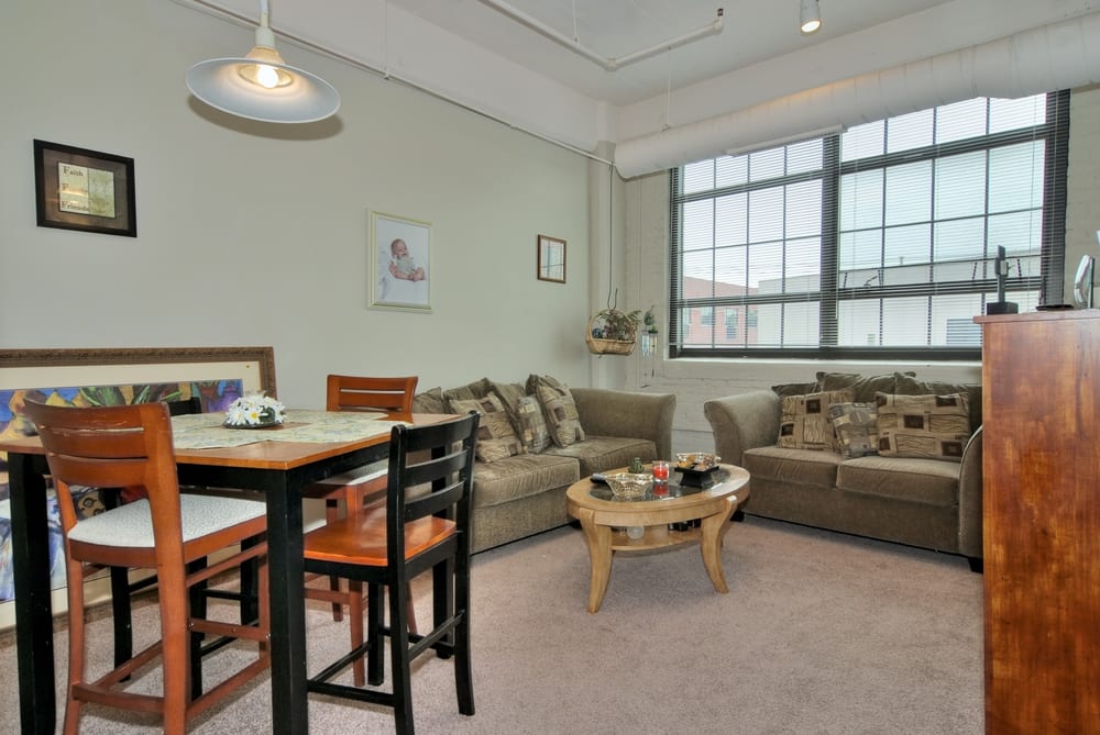 THE GLOBE APARTMENTS Updated September 2024 12 Photos 315