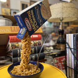 RetrOKC - Mac and cheese art