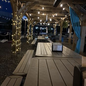 Mill St Draft Garden - Patio - Beer Gardens Near Me - Occoquan, Virginia
