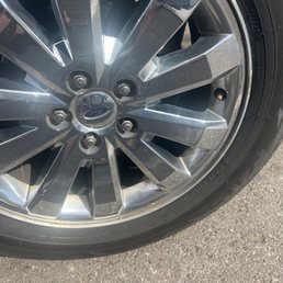 Valve stem with no cover since they forgot to replace it after checking my tires. Valve stem with no cover since they forgot to replace it after checking my tires.