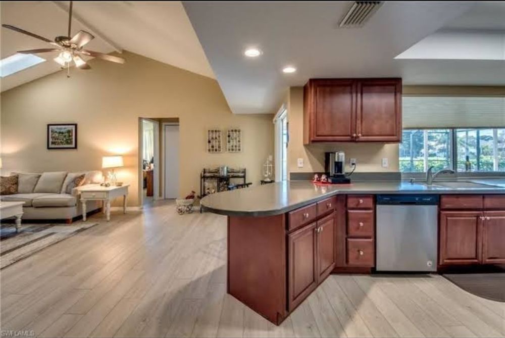 Slide of Elite Construction