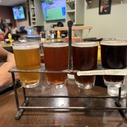 Lefty's Main Street Grille - Impressive sized flight of beers.