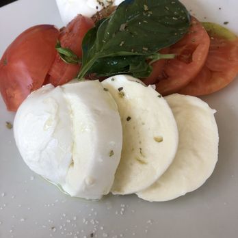 Verginiello - Caprese salad - Napoletana Near Me - Capri, NA Verginiello - Caprese salad - Napoletana Near Me - Capri, NA