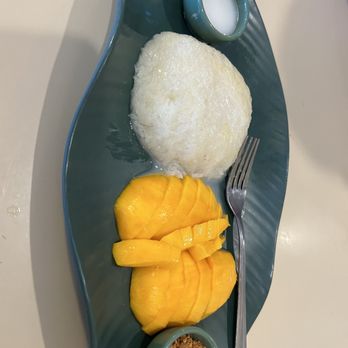 Thai Ivory Cuisine - Mango sticky rice - Thai Near Me - Upland, California Thai Ivory Cuisine - Mango sticky rice - Thai Near Me - Upland, California