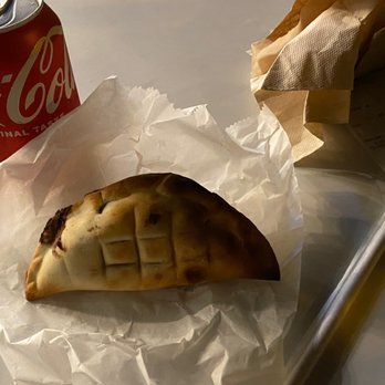 Las Olas Cafe - Empanada - Cuban Near Me - Miami Beach, Florida