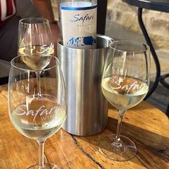 Safari Winery - Chanauv Blanc - Wine Tasting Room Near Me - Fredericksburg, Texas Safari Winery - Chanauv Blanc - Wine Tasting Room Near Me - Fredericksburg, Texas