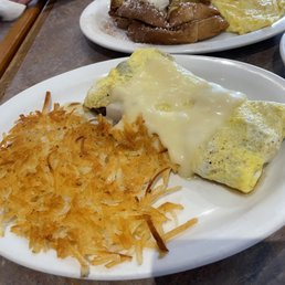 Chicken Apple Sausage and Cheese Omelette