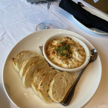 Cutters Crabhouse - Crab and artichoke dip - Seafood Near Me - Seattle, Washington Cutters Crabhouse - Crab and artichoke dip - Seafood Near Me - Seattle, Washington