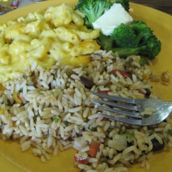 Chandler Dining Hall - Mac and Cheese, Broccoli, Rice